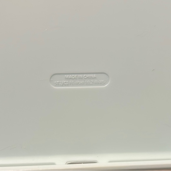 Ipad 10.2 Inch Rubber case. - Picture 6 of 6